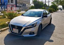 نيسان ألتيما